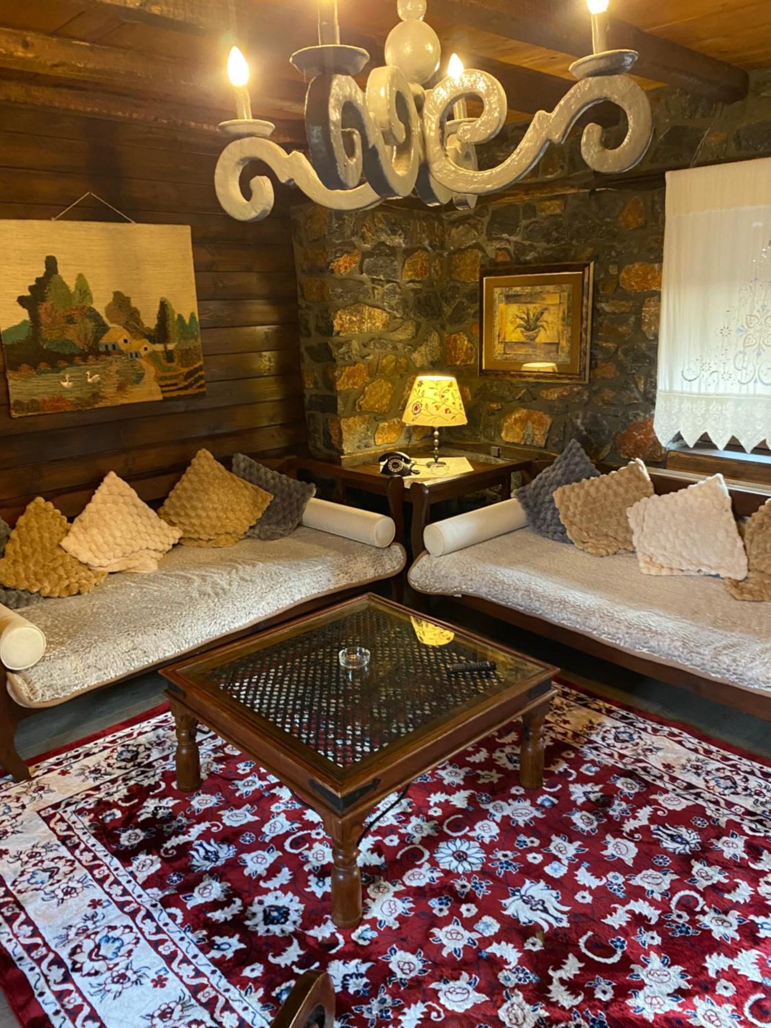 פלאיוס אגיוס אתנאסיוס Chalet Asteras Tou Vorra מראה חיצוני תמונה