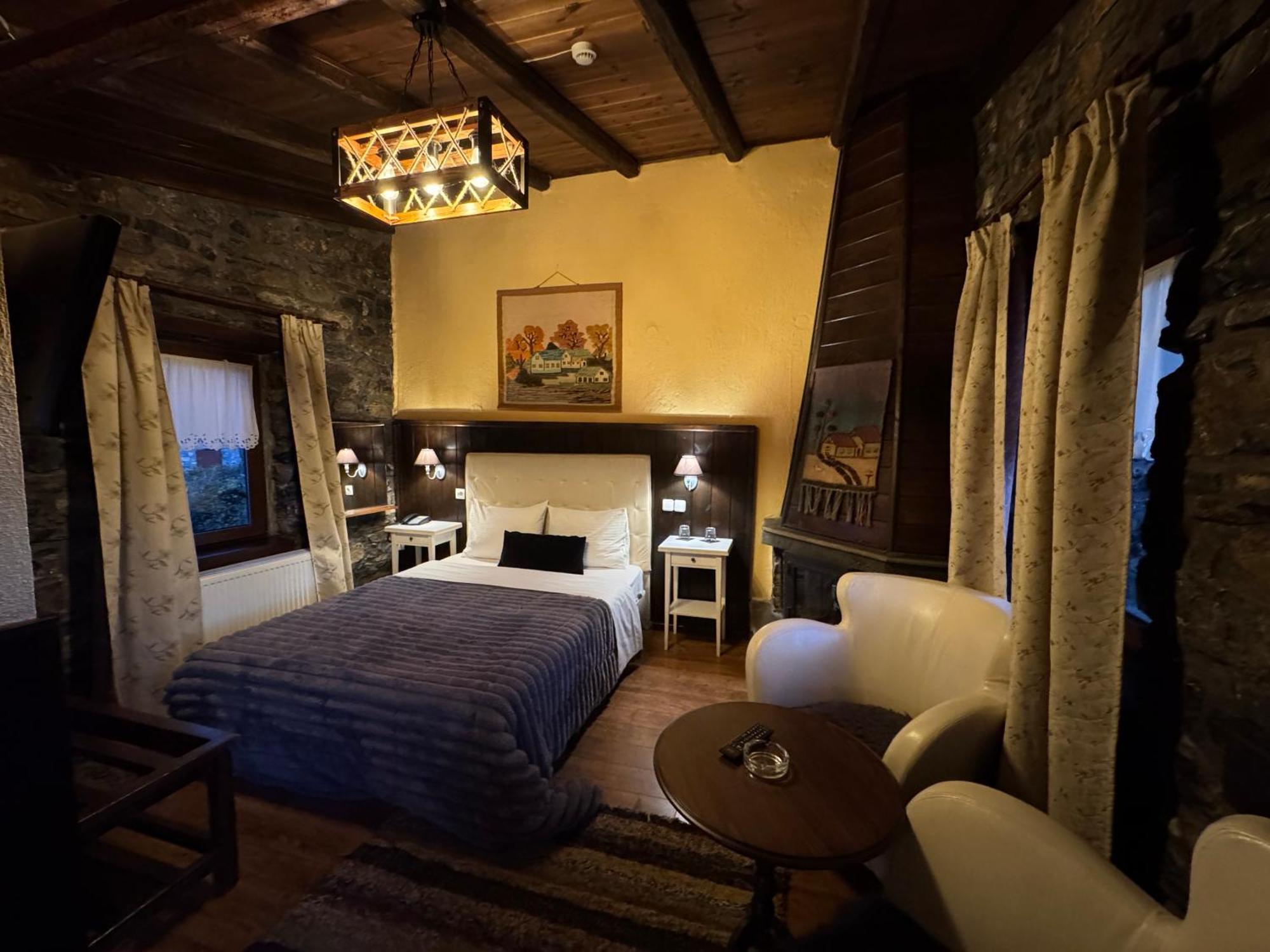 פלאיוס אגיוס אתנאסיוס Chalet Asteras Tou Vorra מראה חיצוני תמונה