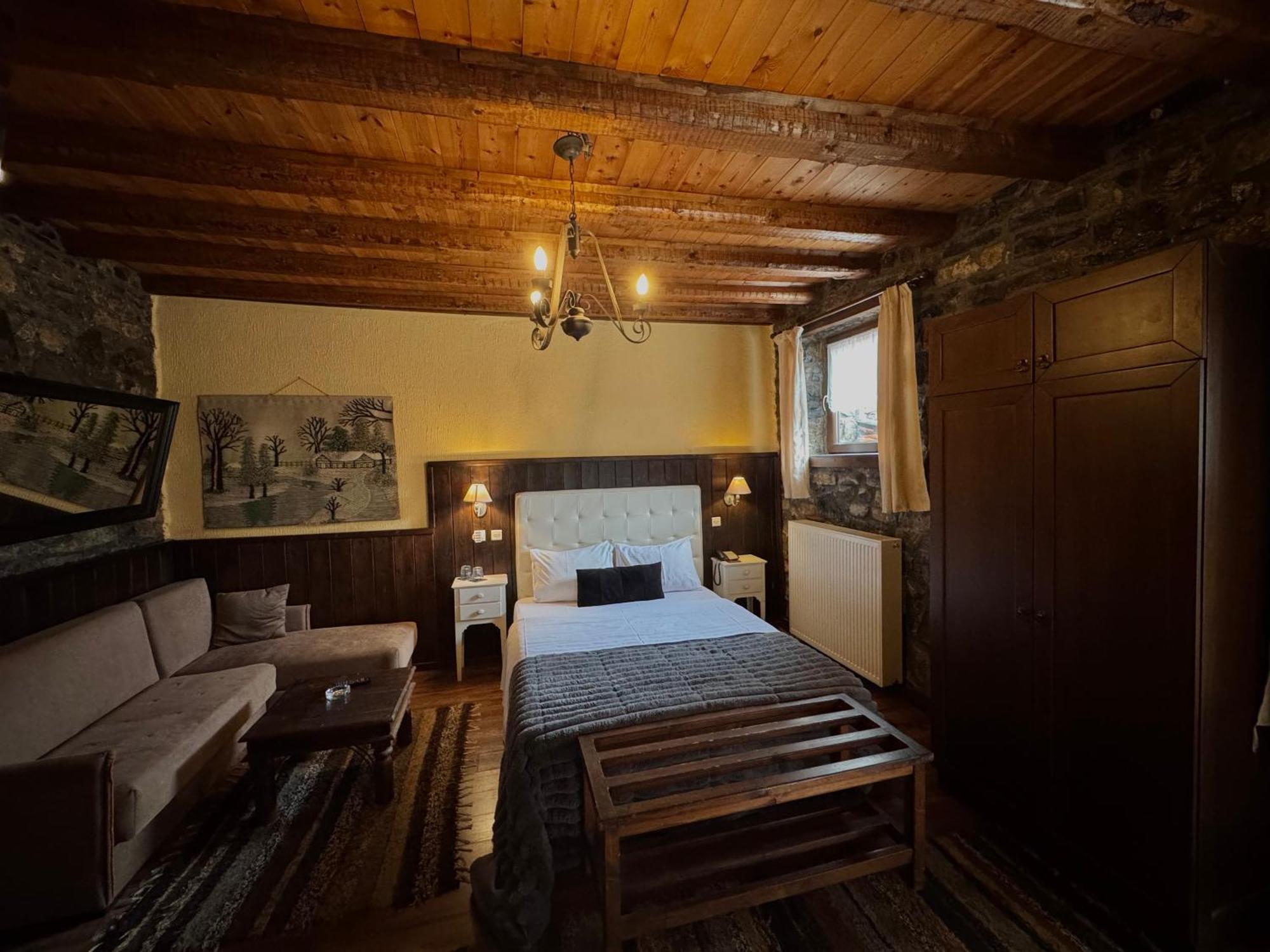 פלאיוס אגיוס אתנאסיוס Chalet Asteras Tou Vorra מראה חיצוני תמונה