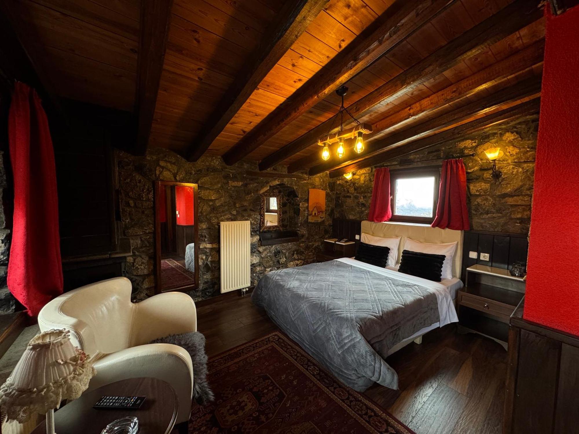 פלאיוס אגיוס אתנאסיוס Chalet Asteras Tou Vorra מראה חיצוני תמונה